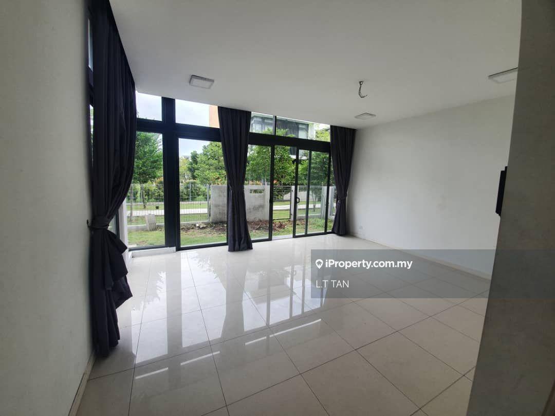 3-storey Terraced House for Sale in Lake Fields, Sungai Besi by L.T TAN - iProperty.com.my