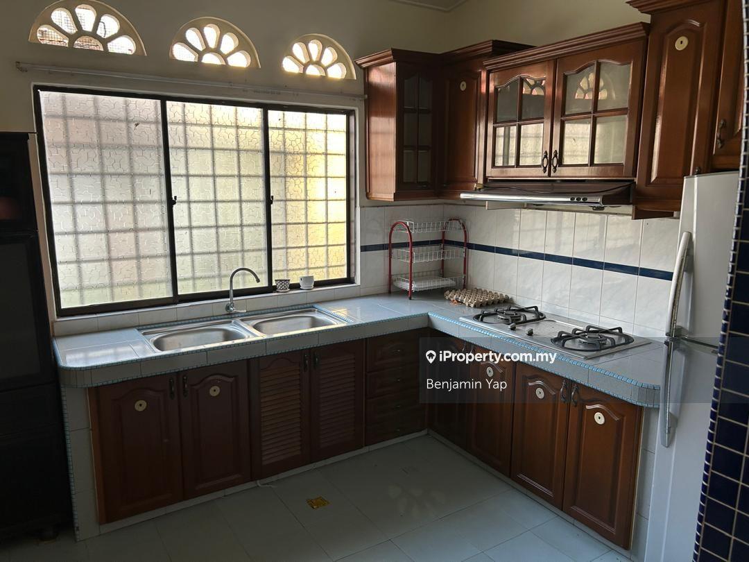 Rumah Berangkai 1 Tingkat untuk Disewa di Bukit Beruang, Bukit Baru oleh Benjamin Yap - iProperty.com.my