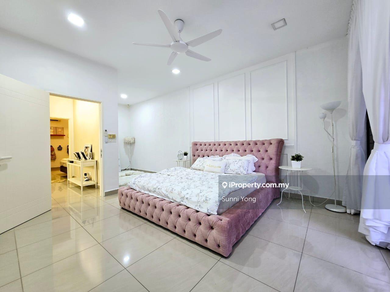 Rumah Berangkai 3 Tingkat untuk Dijual di Kinrara Residence, Puchong oleh Sunni Yong - iProperty.com.my