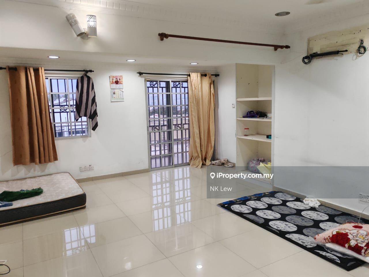 Rumah Berangkai 2 Tingkat untuk Dijual di Taman Bukit Serdang, Seri Kembangan oleh NK Lew - iProperty.com.my
