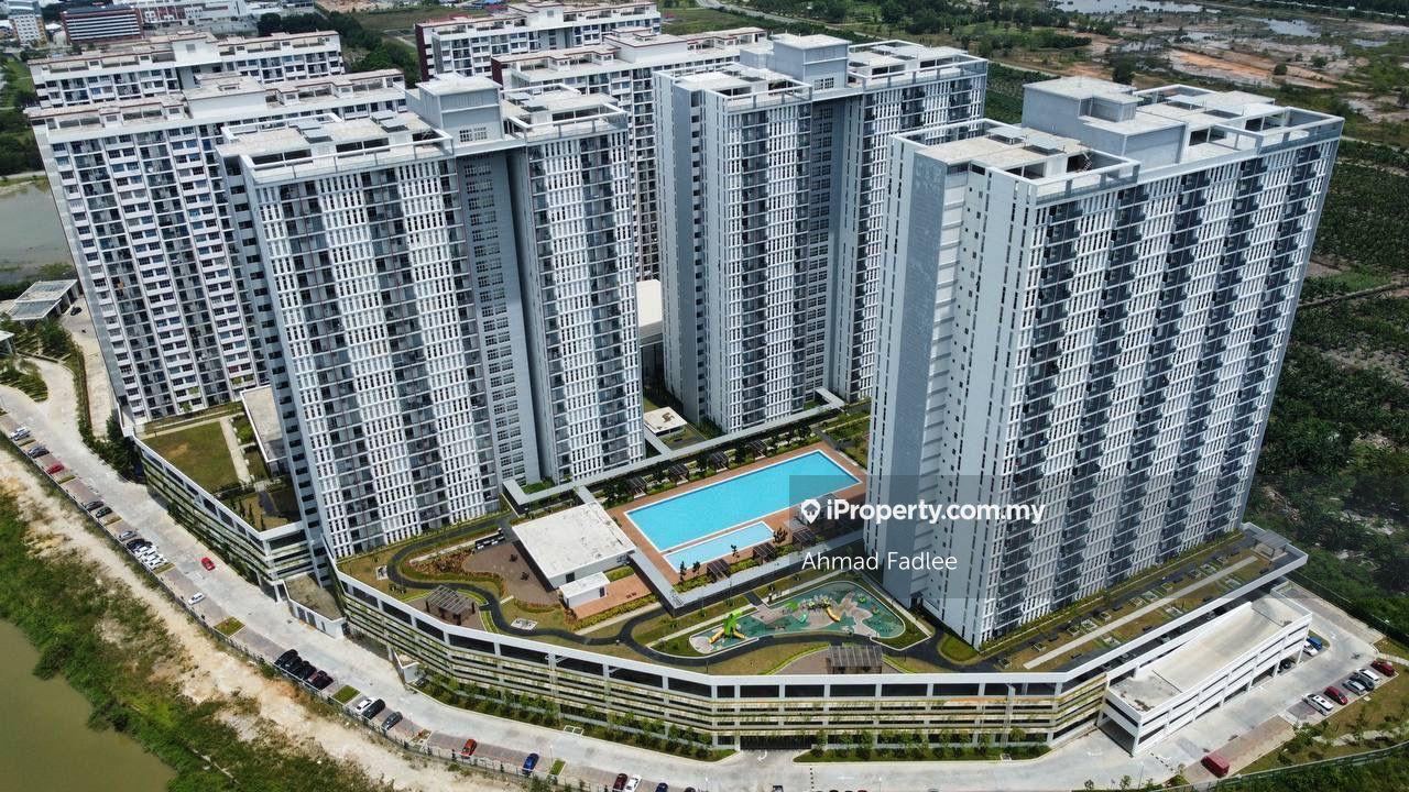 Condominium for Sale in Lakefront Homes by Ahmad Fadlee - iProperty.com.my