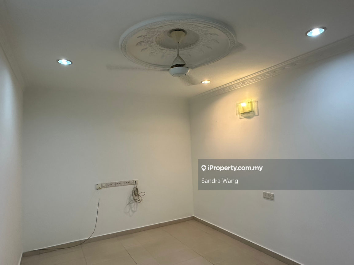 2.5-storey Terraced House for Sale in Bandar Utama 6, Bandar Utama by Sandra Wang - iProperty.com.my