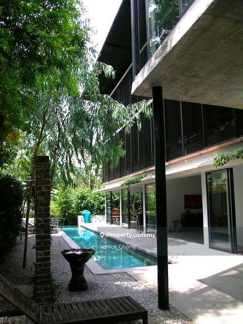 Bungalow House for Sale in Bukit Gita Bayu, Seri Kembangan by Venice Chong - iProperty.com.my