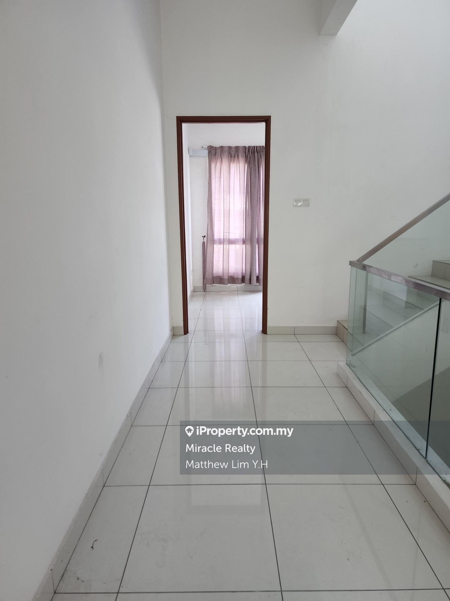 Rumah Berkembar untuk Dijual di Ambang Botanic, Klang oleh Matthew Lim Y.H - iProperty.com.my
