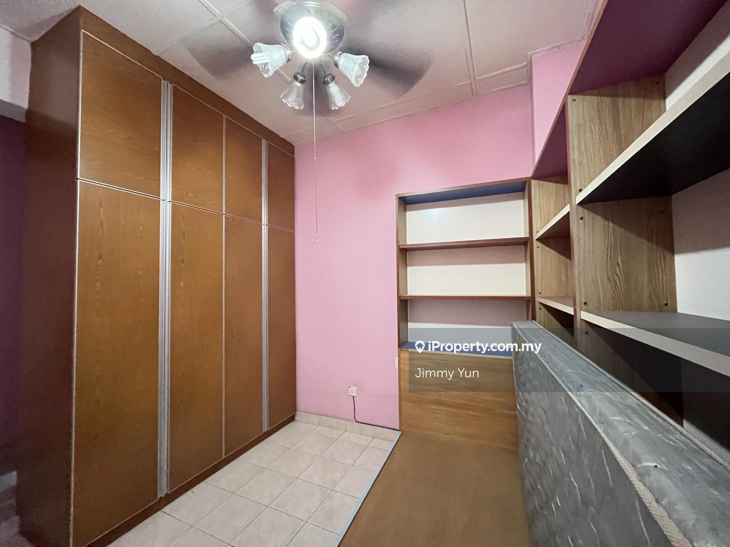 Rumah Berangkai 2.5 Tingkat untuk Dijual di Taman Bukit Serdang, Seri Kembangan oleh Jimmy Yun - iProperty.com.my