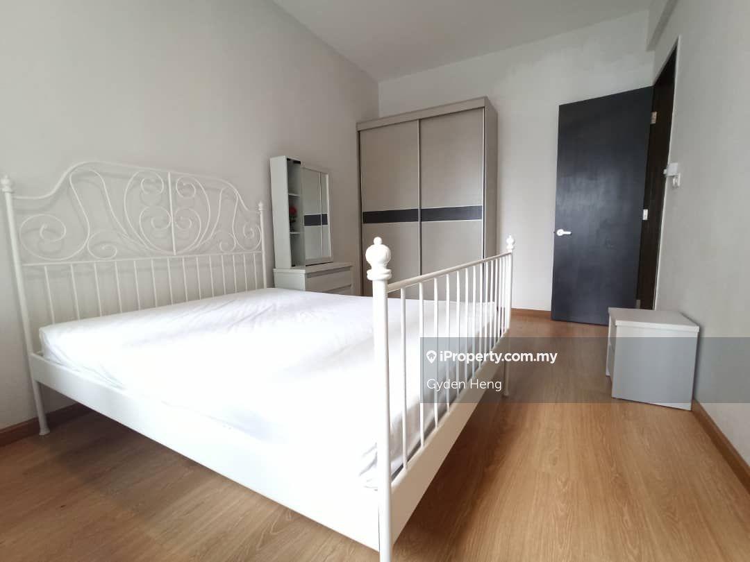 Condominium for Sale in Amberside @ Country Garden Danga Bay by Gyden Heng - iProperty.com.my