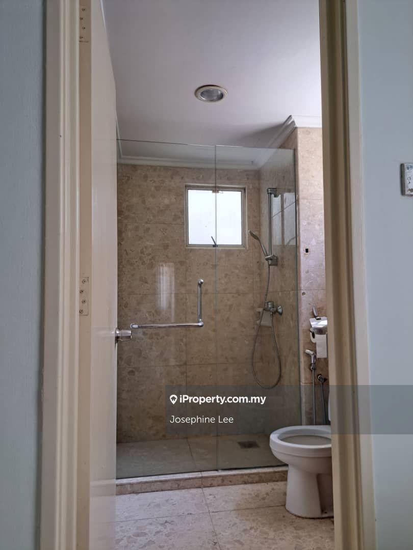 Condominium for Rent in Bungaraya Condominium by Josephine Lee - iProperty.com.my
