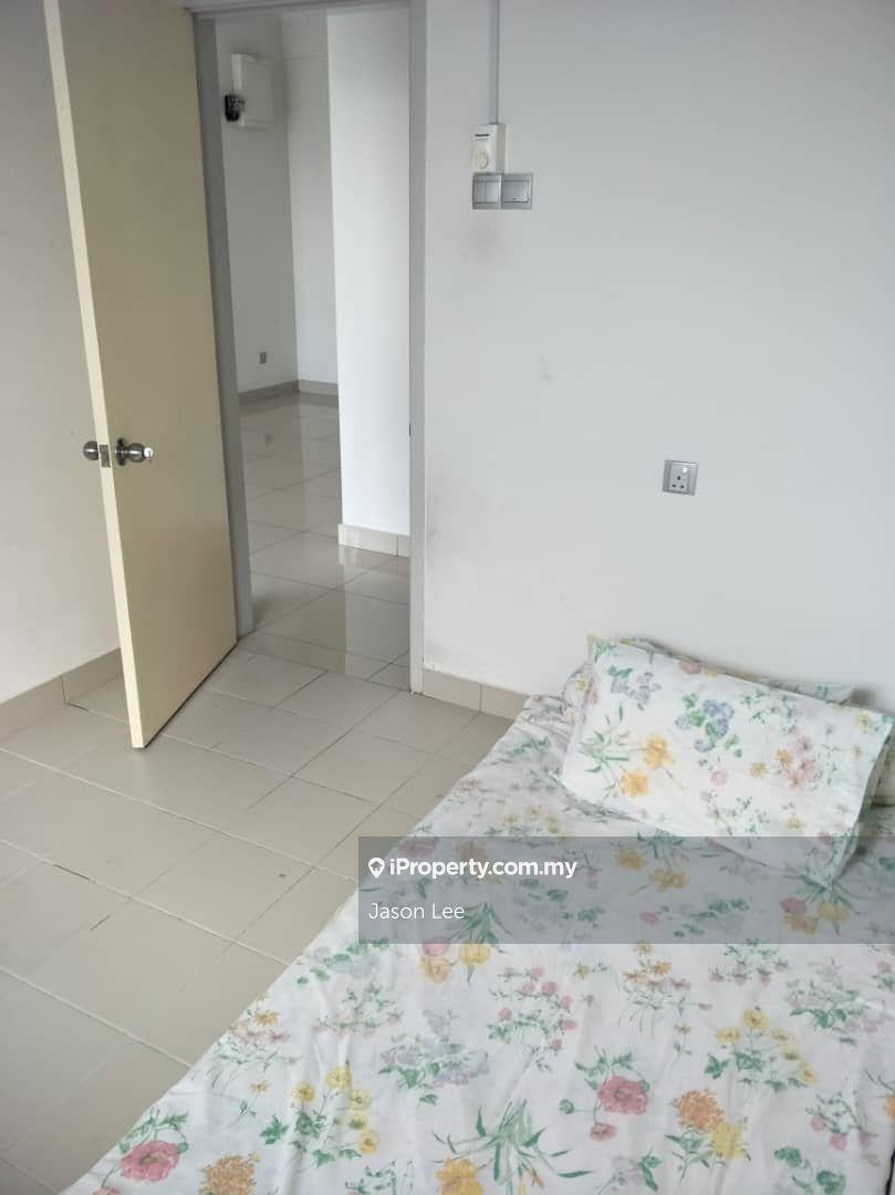 Kondominium untuk Dijual di Residence 8 oleh Jason Lee - iProperty.com.my