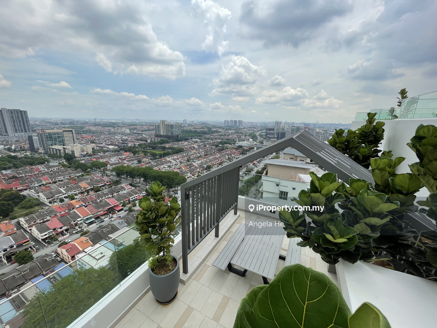 Service Residence for Rent in Lot 15 by Angela He - iProperty.com.my