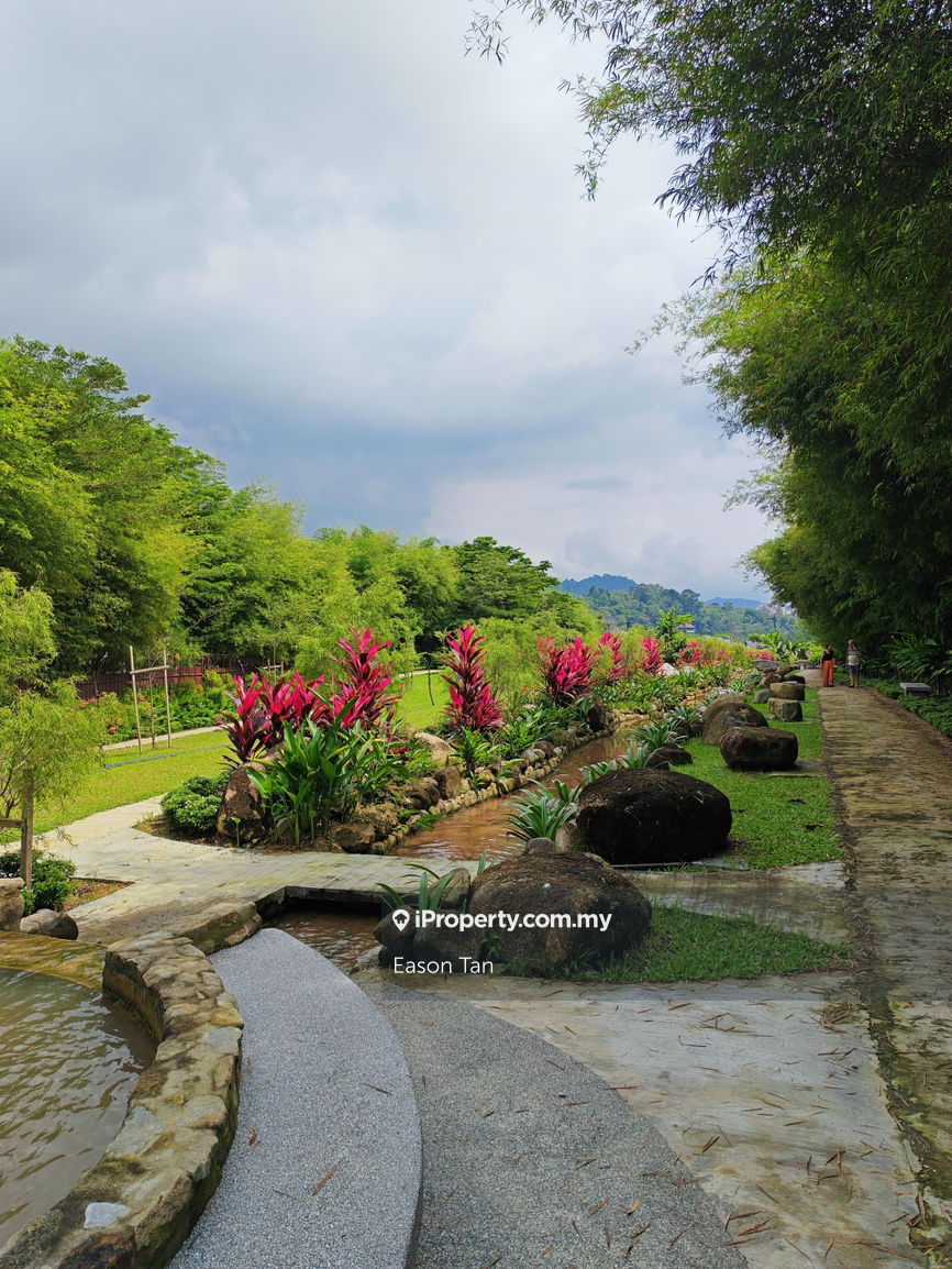 Bungalow House for Sale in Bukit Tinggi, Bentong by Eason Tan - iProperty.com.my