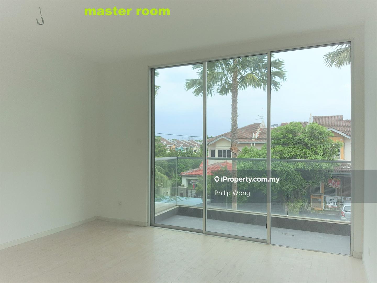 Rumah Berangkai 2 Tingkat untuk Dijual di Taman Lestari Putra, Seri Kembangan oleh Philip Wong - iProperty.com.my