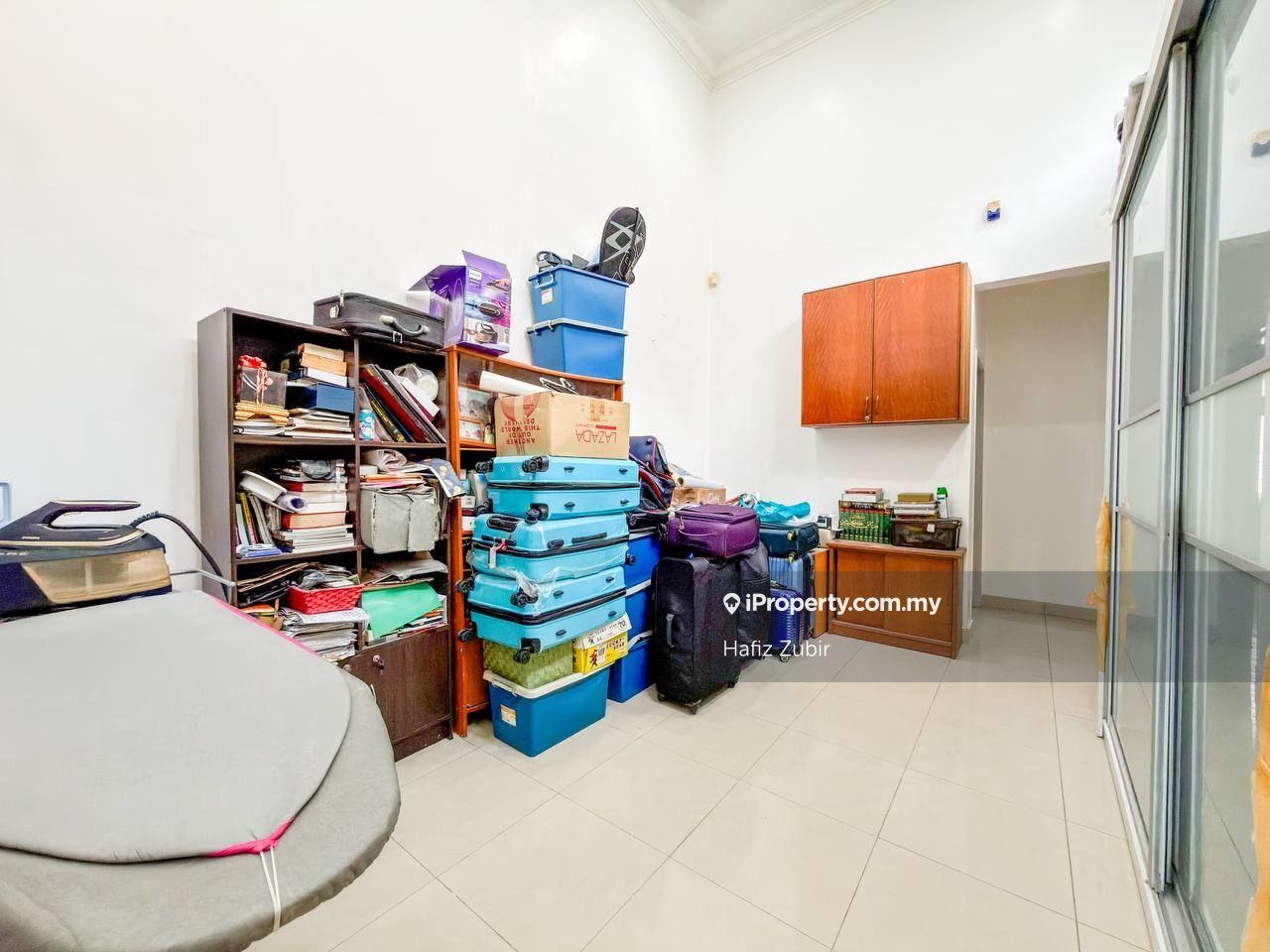 Rumah Berangkai 2.5 Tingkat untuk Dijual di Taman Dagang Permai, Ampang oleh Hafiz Zubir - iProperty.com.my