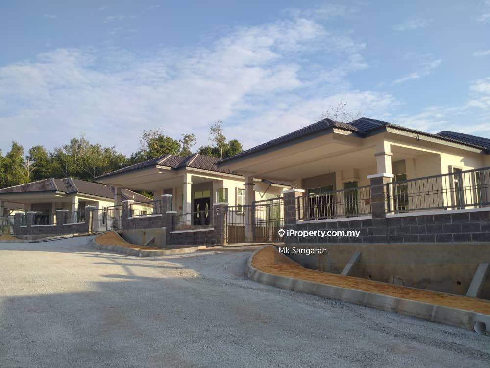 Banglo untuk Dijual di Rumah Banglo Setingkat (Type-A) di Sik, Sik oleh Mk Sangaran - iProperty.com.my