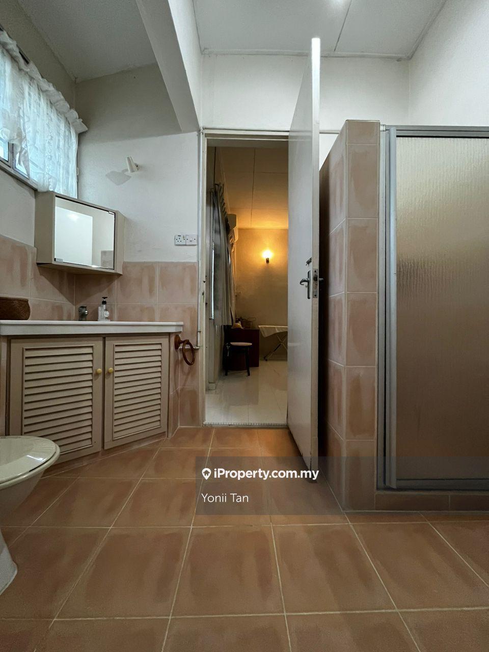 Bungalow House for Sale in Pulau Tikus, Penang by Yonii Tan - iProperty.com.my
