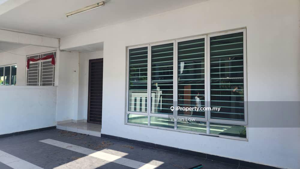 2.5-storey Terraced House for Sale in Taman Suria Tropika, Seri Kembangan by Vivian Low - iProperty.com.my