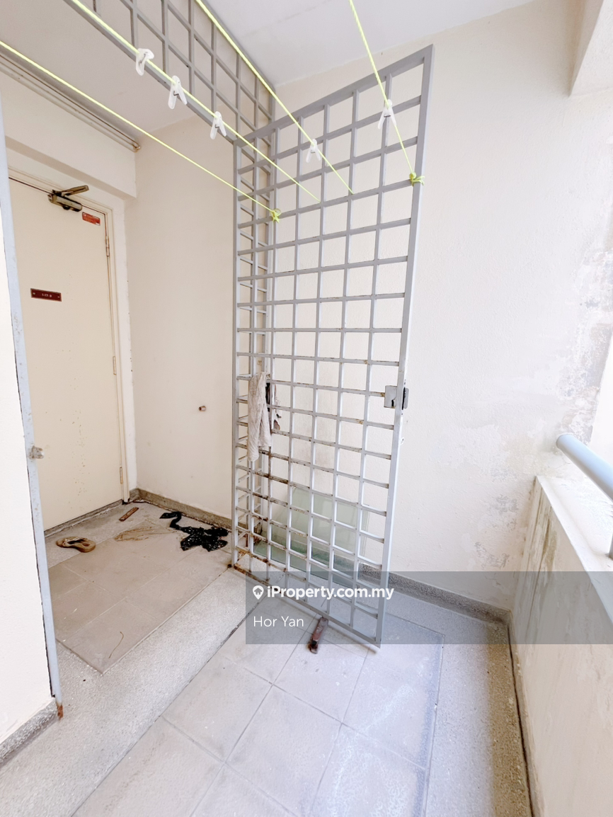 Condominium for Sale in Pantai Panorama Condominiums by Hor Yan - iProperty.com.my