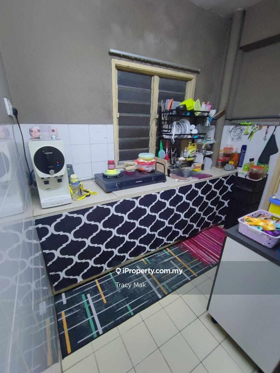 Flat for Sale in Bandar Tasik Selatan (Low Cost) by Tracy Mak - iProperty.com.my
