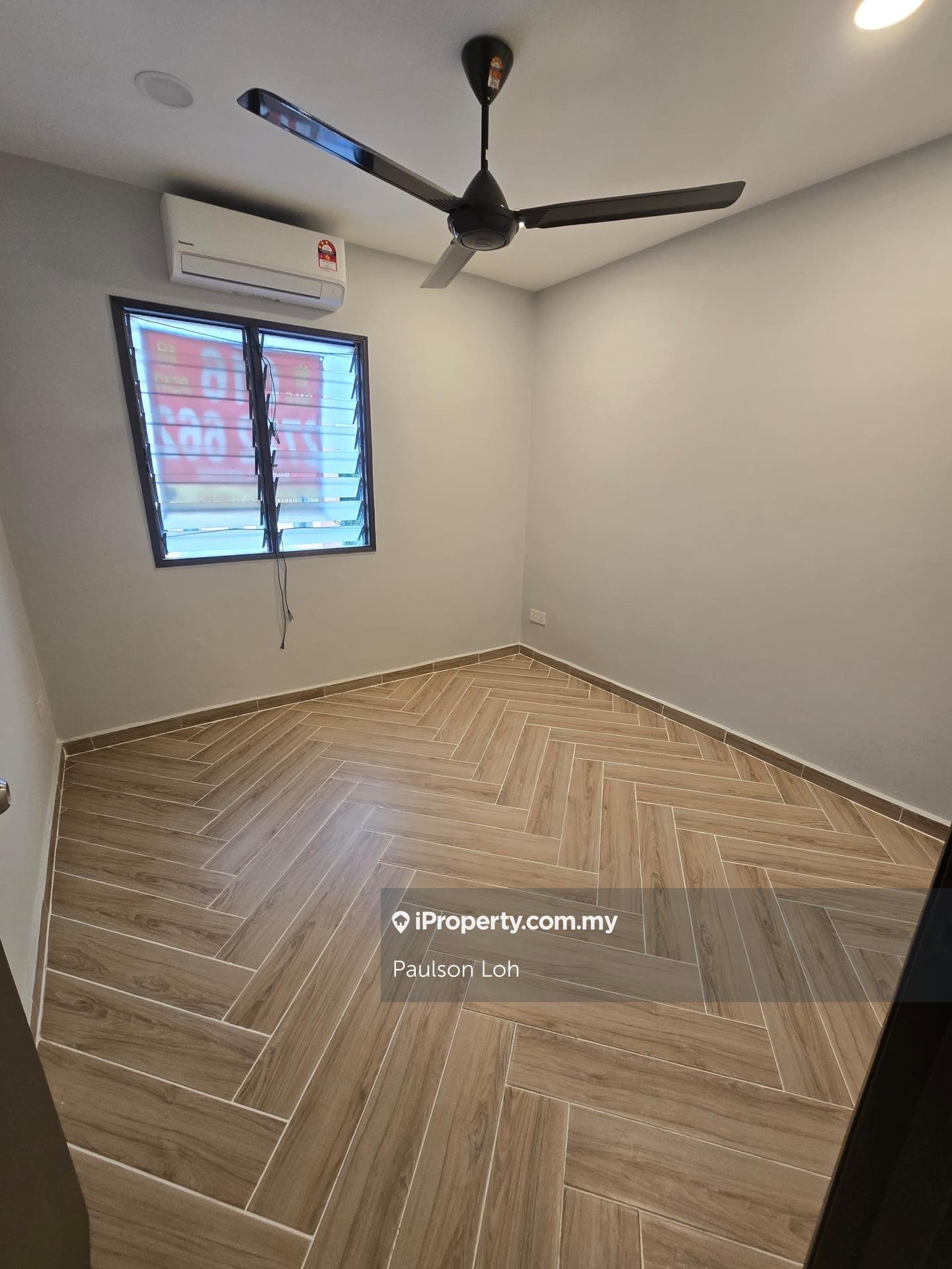 Flat for Sale in Pangsapuri Kos Rendah Kinrara @ Pangsapuri Sri Panglima Kinrara by Paulson Loh - iProperty.com.my