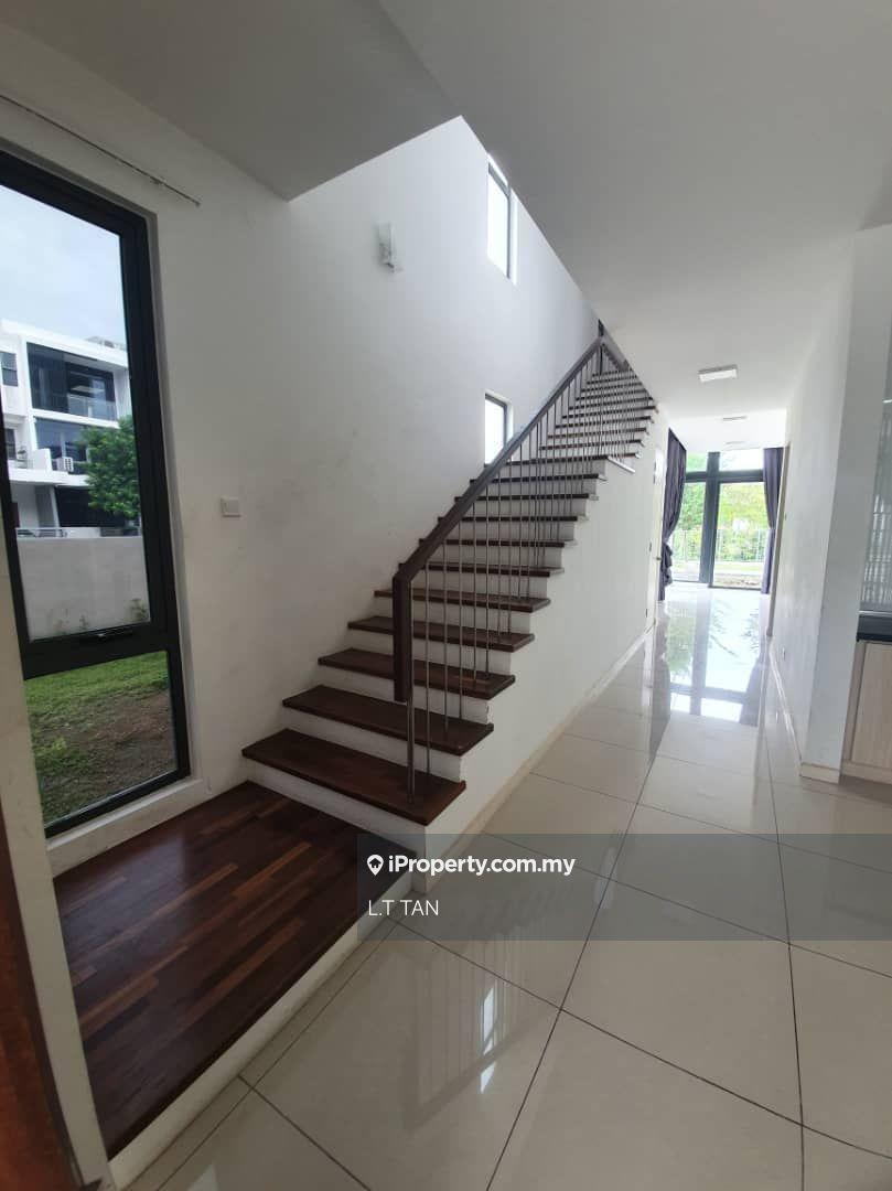 3-storey Terraced House for Sale in Lake Fields, Sungai Besi by L.T TAN - iProperty.com.my
