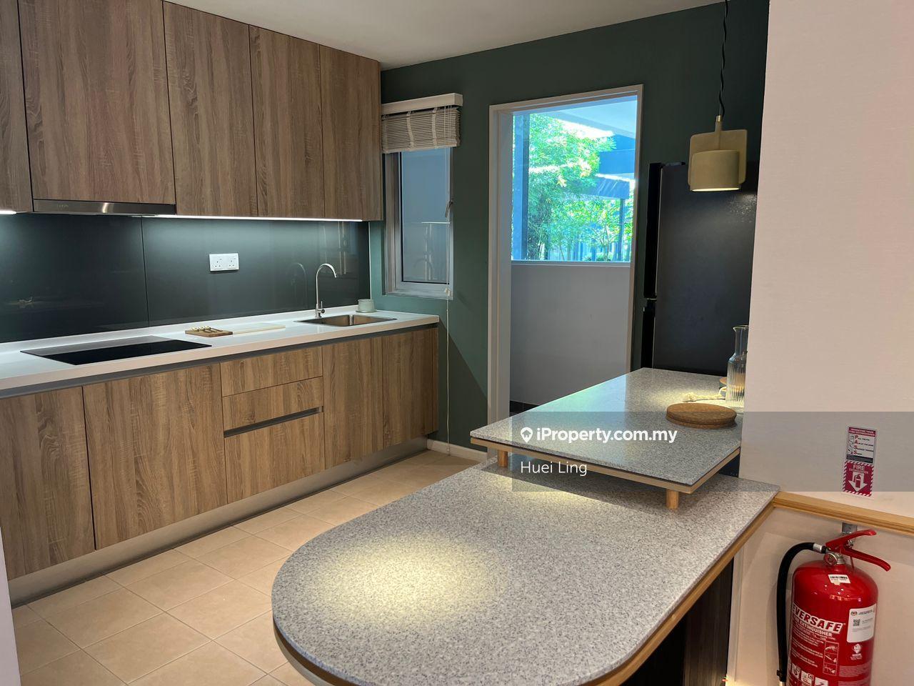 Condominium for Sale in Sanderling Lakefront by Huei Ling - iProperty.com.my