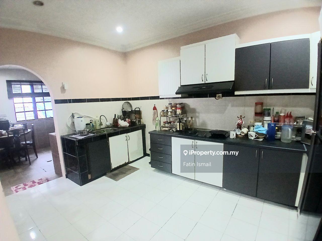 Rumah Berangkai 3 Tingkat untuk Dijual di Taman Dataran Ukay, Ulu Kelang oleh Fatin Ismail - iProperty.com.my