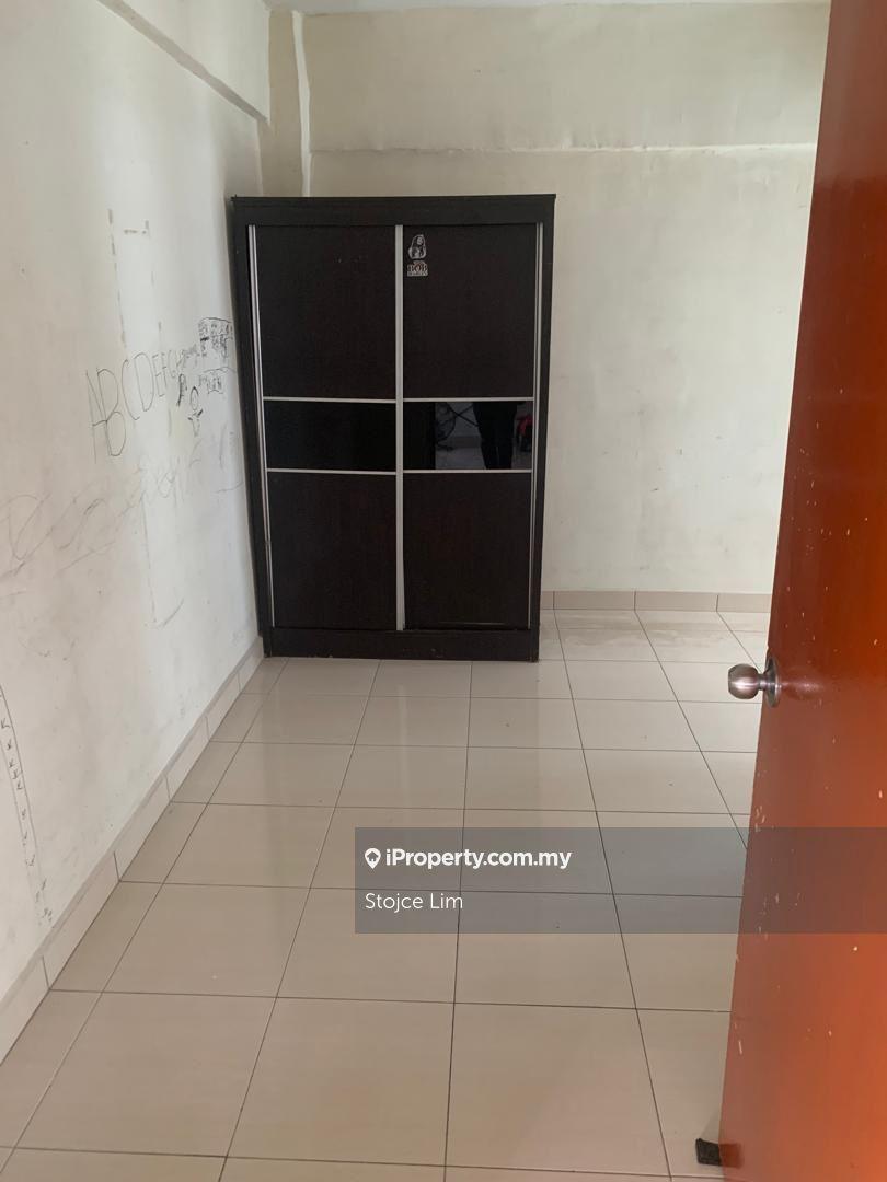 Flat for Sale in Danau Kota Flat by Stojce Lim - iProperty.com.my