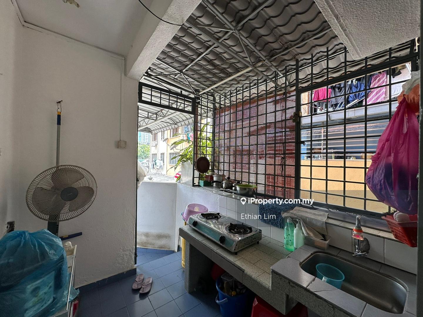 Rumah Pangsa untuk Dijual di Taman Sungai Besi oleh Ethian Lim - iProperty.com.my