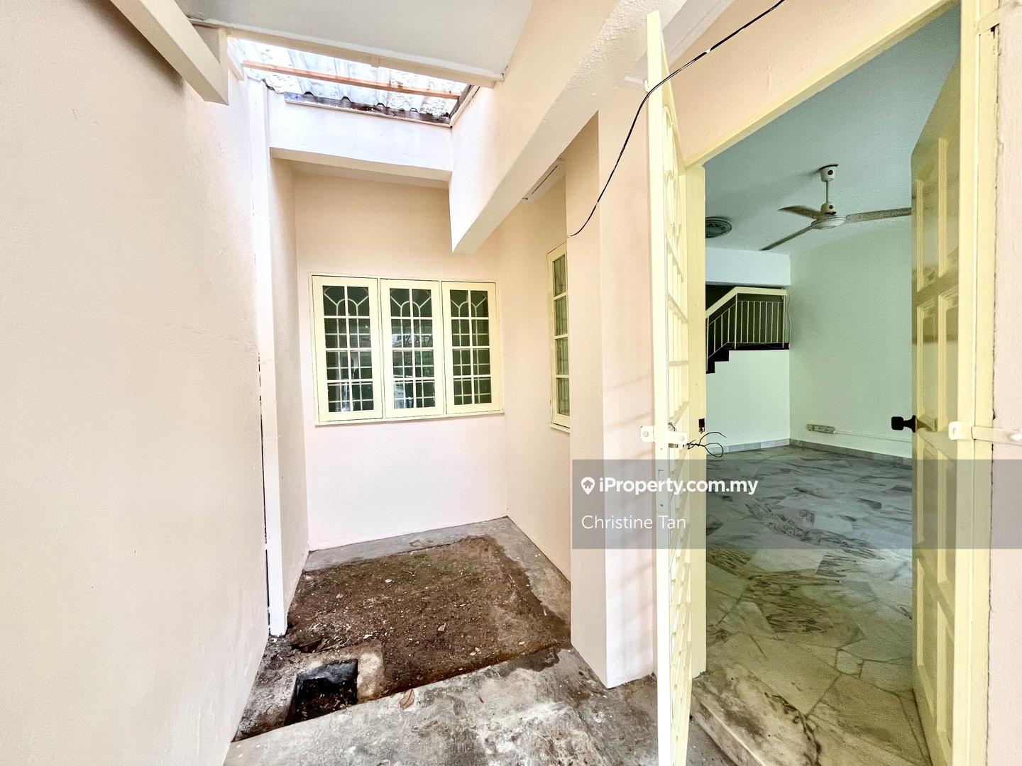 Rumah Berangkai 2 Tingkat untuk Dijual di Taman Alam Megah, Shah Alam oleh Christine Tan - iProperty.com.my