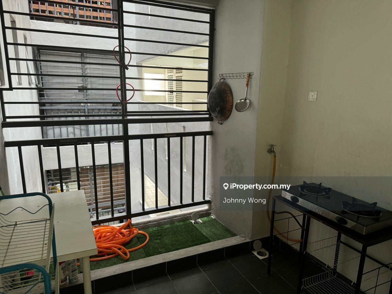 Service Residence for Sale in Maxim Residences by Johnny Wong - iProperty.com.my