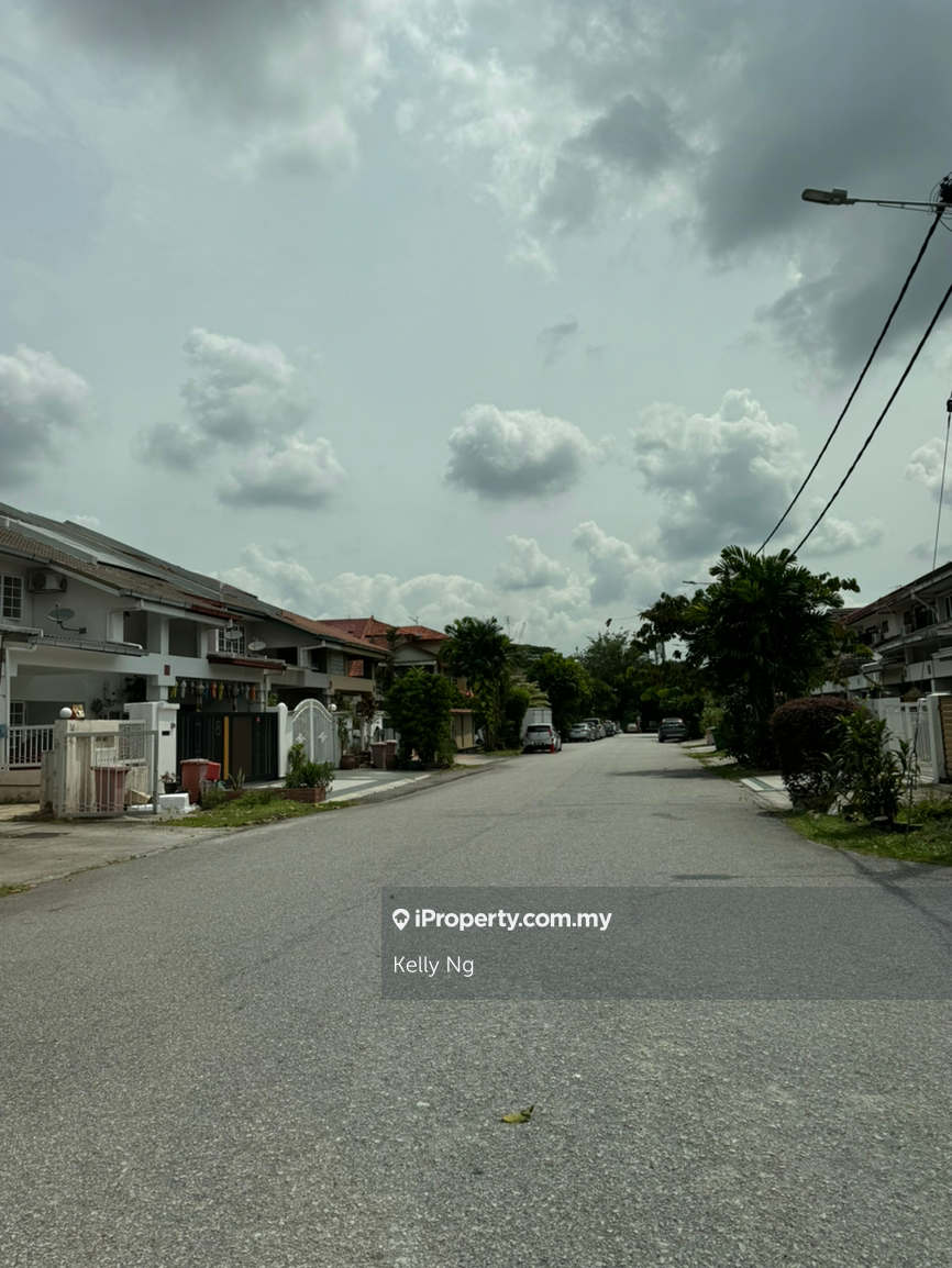 Rumah Berangkai 2.5 Tingkat untuk Dijual di Bandar Utama 11, Bandar Utama oleh Kelly Ng - iProperty.com.my