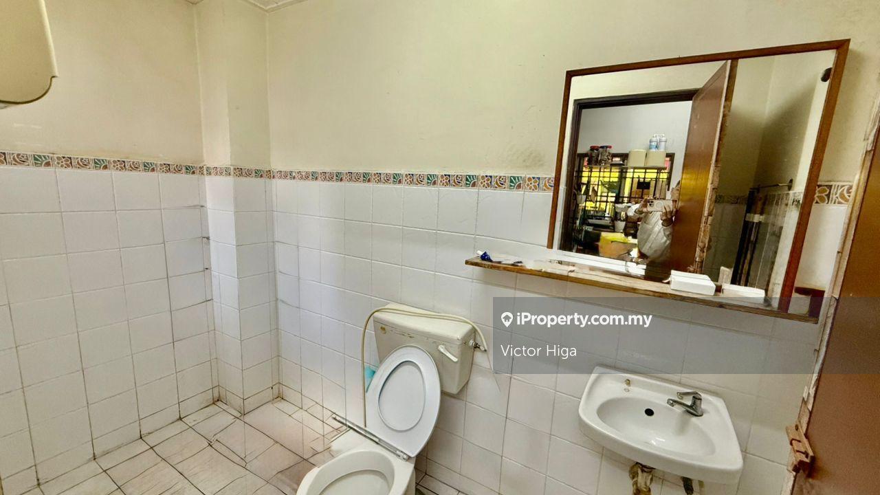Rumah Berangkai 2 Tingkat untuk Dijual di Taman Puchong Hartamas, Puchong oleh Victor Higa - iProperty.com.my