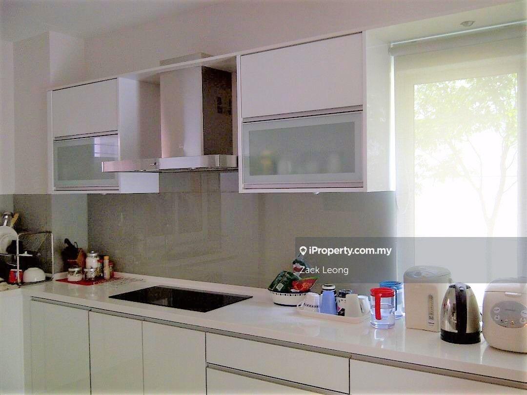 Condominium for Sale in Bayan Villa, Seri Kembangan by Zack Leong - iProperty.com.my