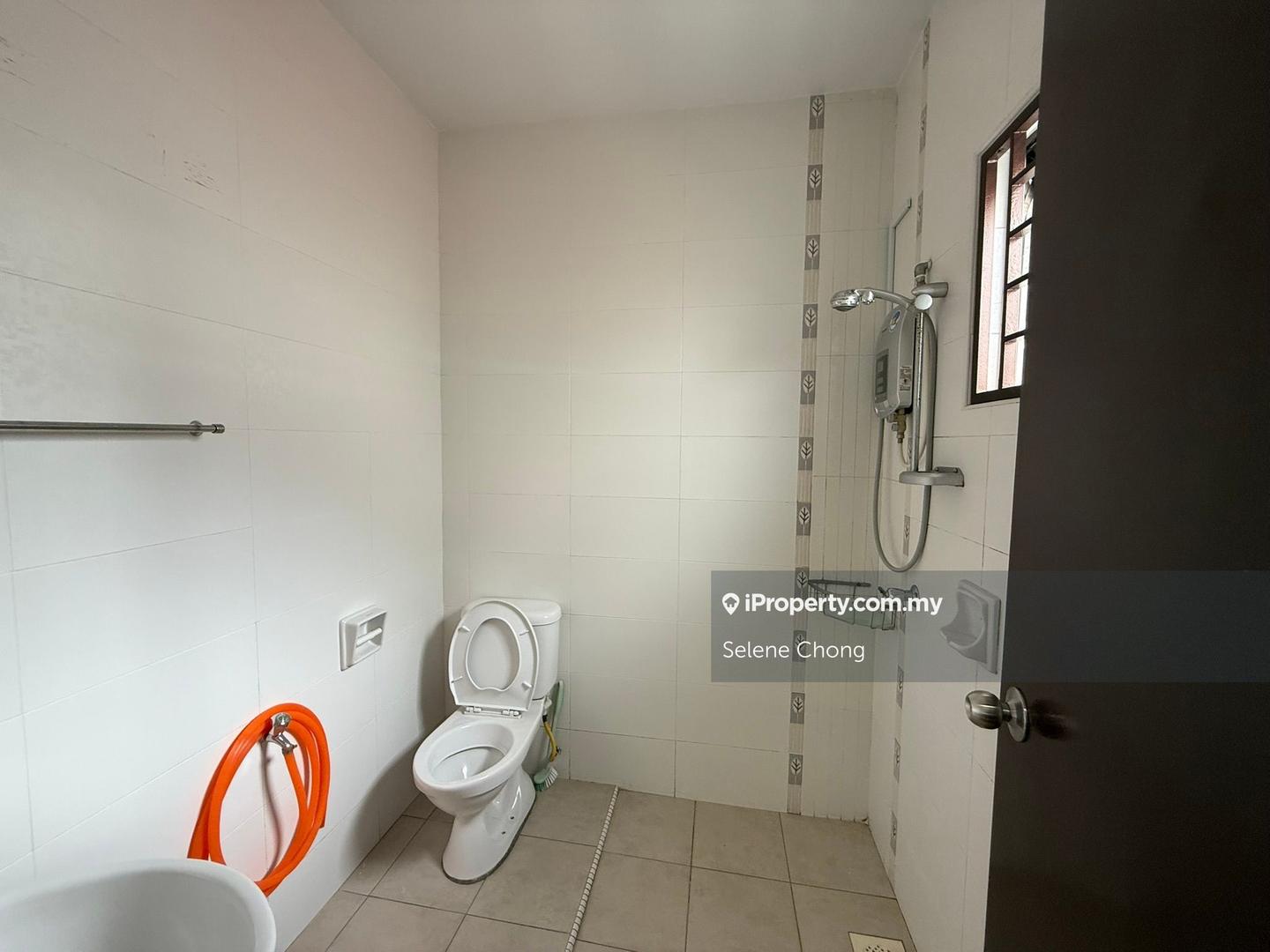 Rumah Berkembar untuk Dijual di Bukit Sungai Long, Bandar Sungai Long oleh Selene Chong - iProperty.com.my