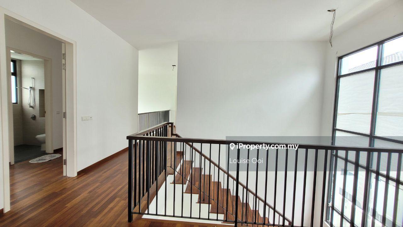 Bungalow House for Sale in Bandar Puncak Alam, Puncak Alam by Louise Ooi - iProperty.com.my