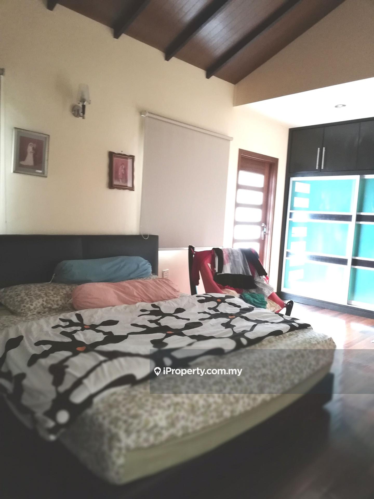 Rumah Berkembar untuk Dijual di Brown Garden, Gelugor oleh Josephine Khoo - iProperty.com.my