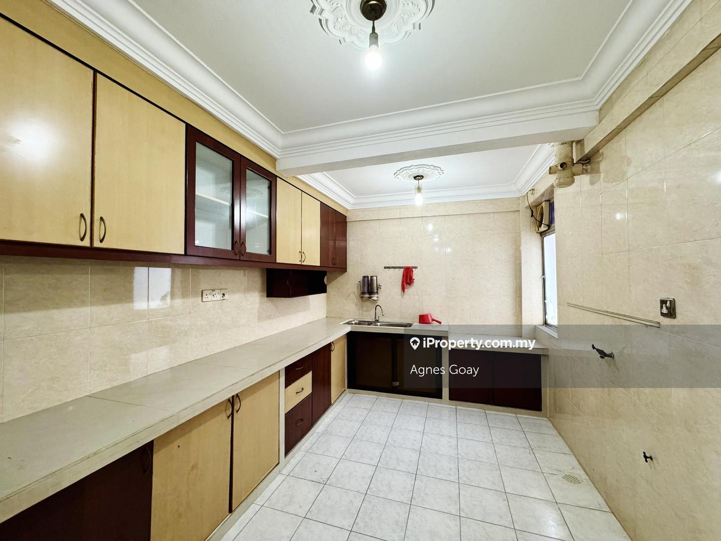 Flat for Sale in Sri Intan by Agnes Goay - iProperty.com.my