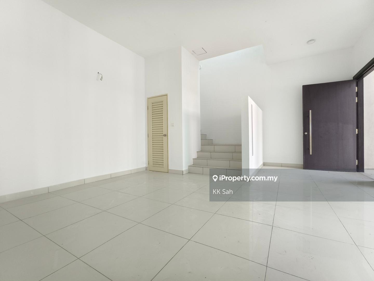 3-storey Terraced House for Sale in Tiara South, Semenyih by KK Sah - iProperty.com.my
