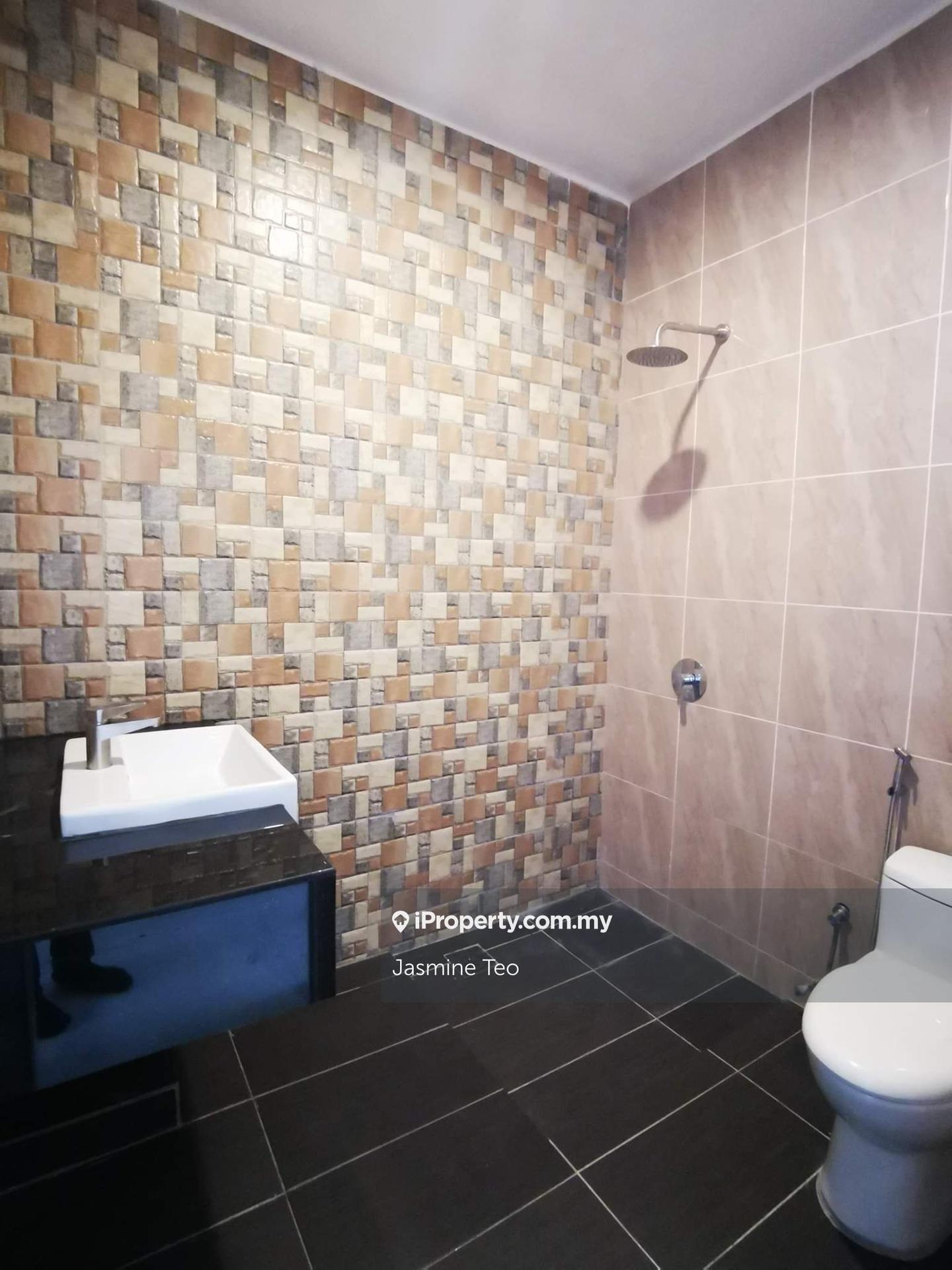 Bungalow House for Sale in Casa Idaman, Setia Alam by Jasmine Teo - iProperty.com.my