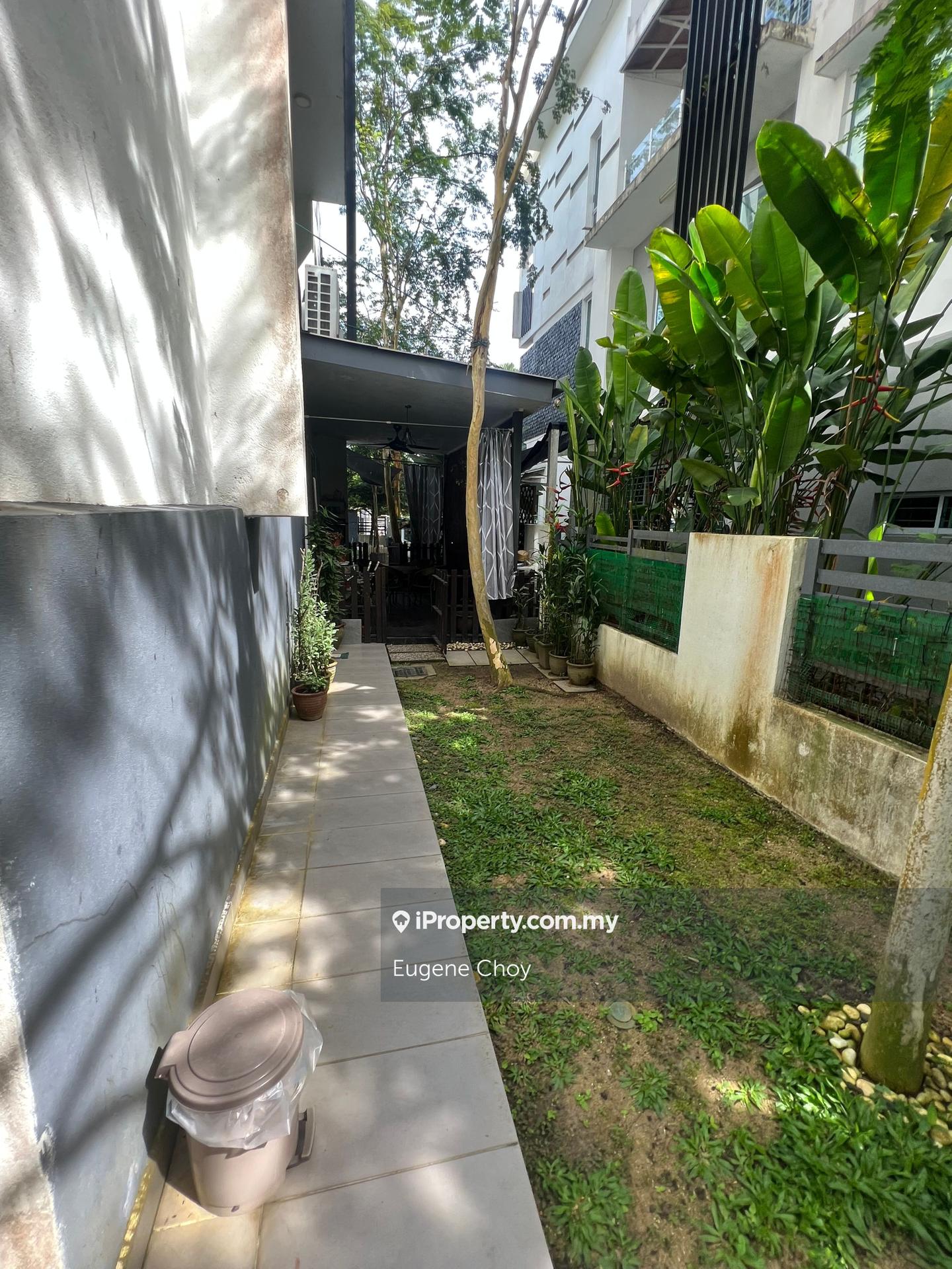 Semi-Detached House for Sale in Cahaya Villa, Seri Kembangan by Eugene Choy - iProperty.com.my
