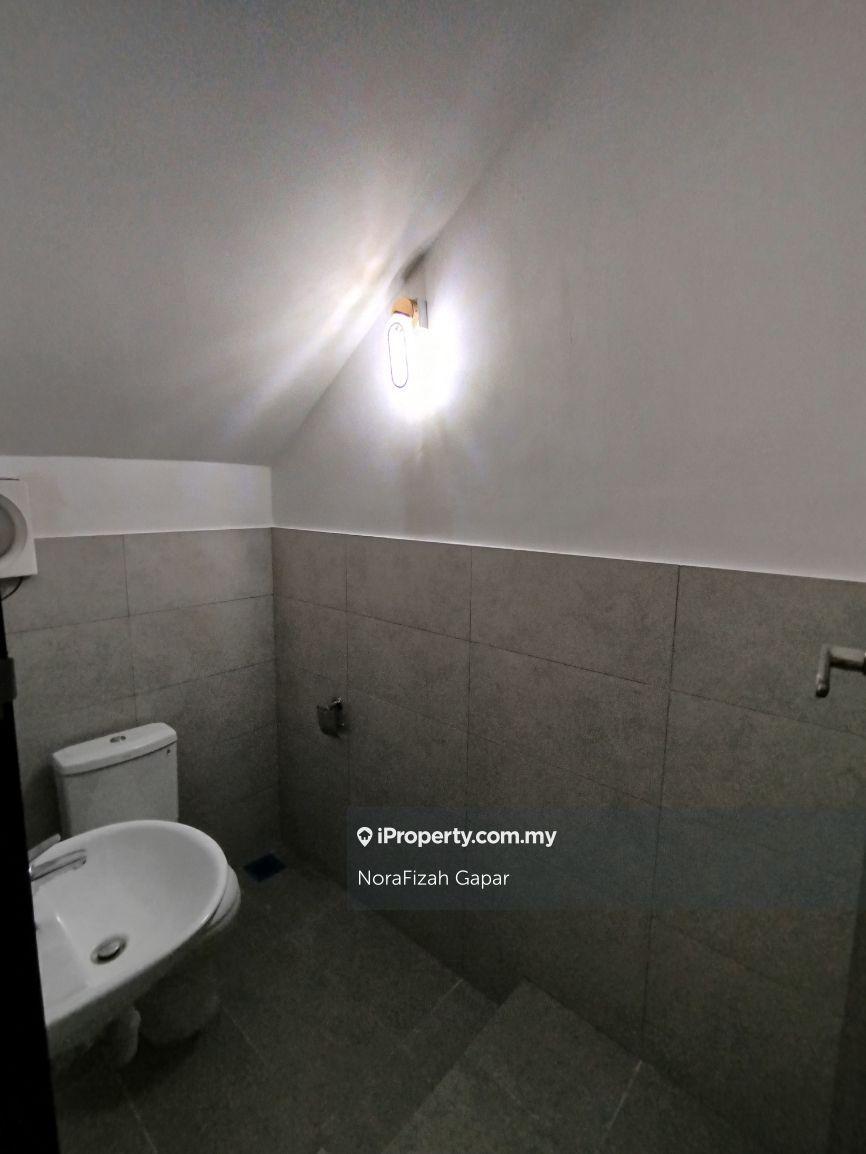 Townhouse for Sale in Kayu Ara, Selangor by NoraFizah Gapar - iProperty.com.my