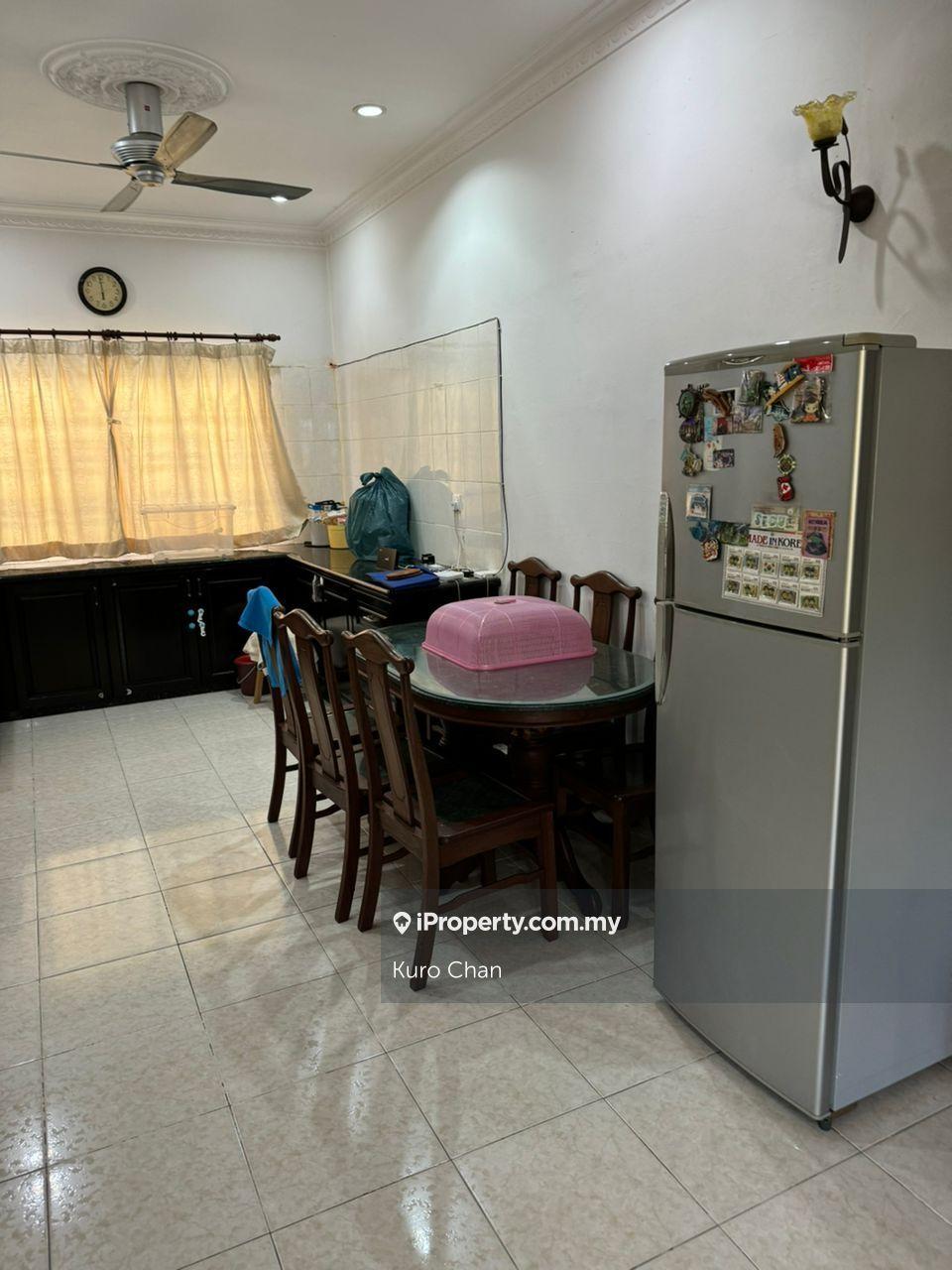 Rumah Berangkai 2 Tingkat untuk Dijual di Taman Puchong Prima, Puchong oleh Kuro Chan - iProperty.com.my