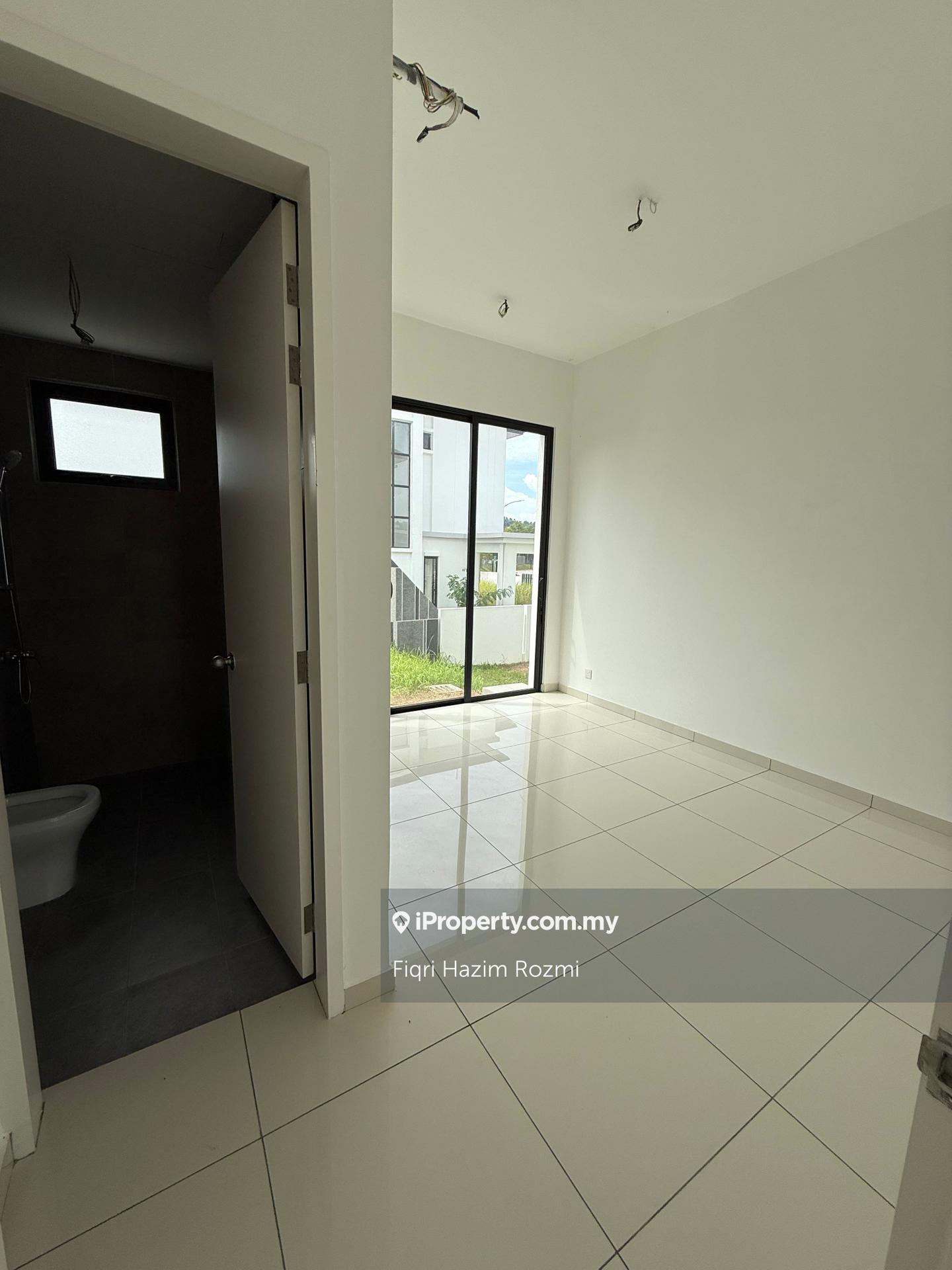Bungalow House for Sale in Alam Sari, Bangi by Fiqri Hazim Rozmi - iProperty.com.my