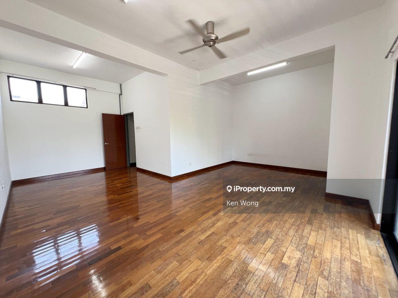 Rumah Berangkai 2.5 Tingkat untuk Dijual di Bandar Puteri Puchong, Puchong oleh Ken Wong - iProperty.com.my