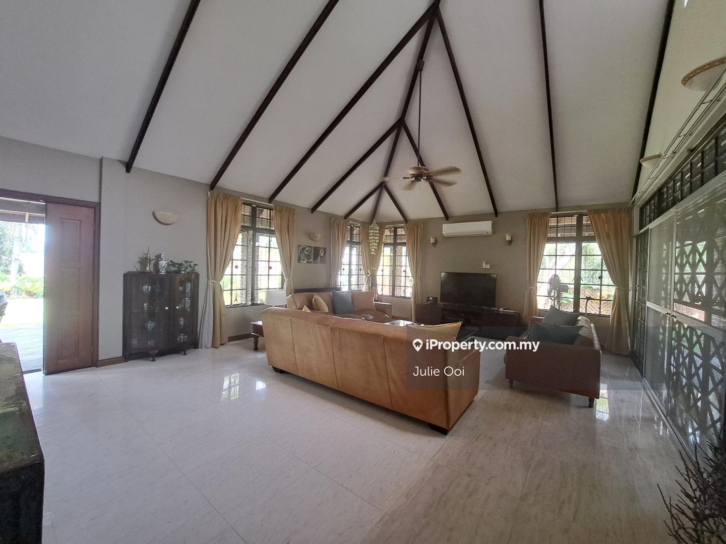 Banglo untuk Disewa di Taman Hillview, Ampang oleh Julie Ooi - iProperty.com.my