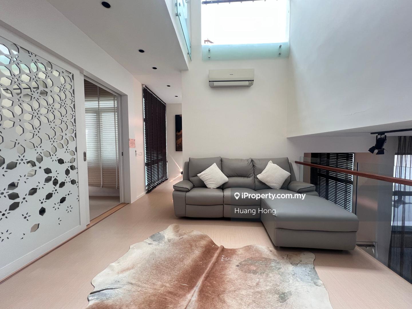 Rumah Berangkai 3 Tingkat untuk Dijual di Schubert, Symphony Hills, Cyberjaya oleh Huang Hong - iProperty.com.my