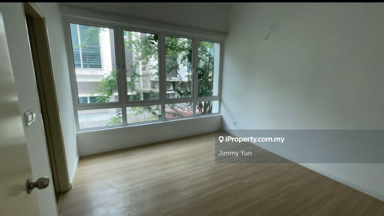 Rumah Berangkai 3 Tingkat untuk Dijual di Tiara South, Semenyih oleh Jimmy Yun - iProperty.com.my
