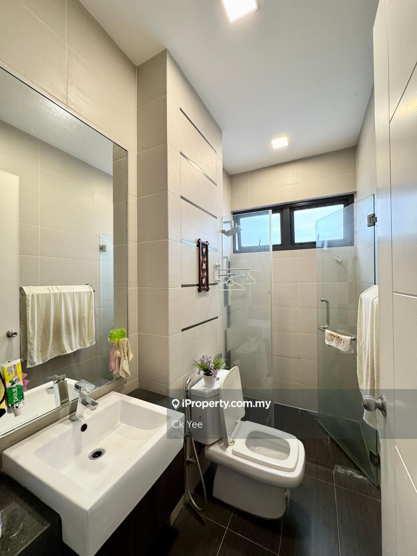 Rumah Berkembar untuk Dijual di Sunway Eastwood, Seri Kembangan oleh Ck Yee - iProperty.com.my