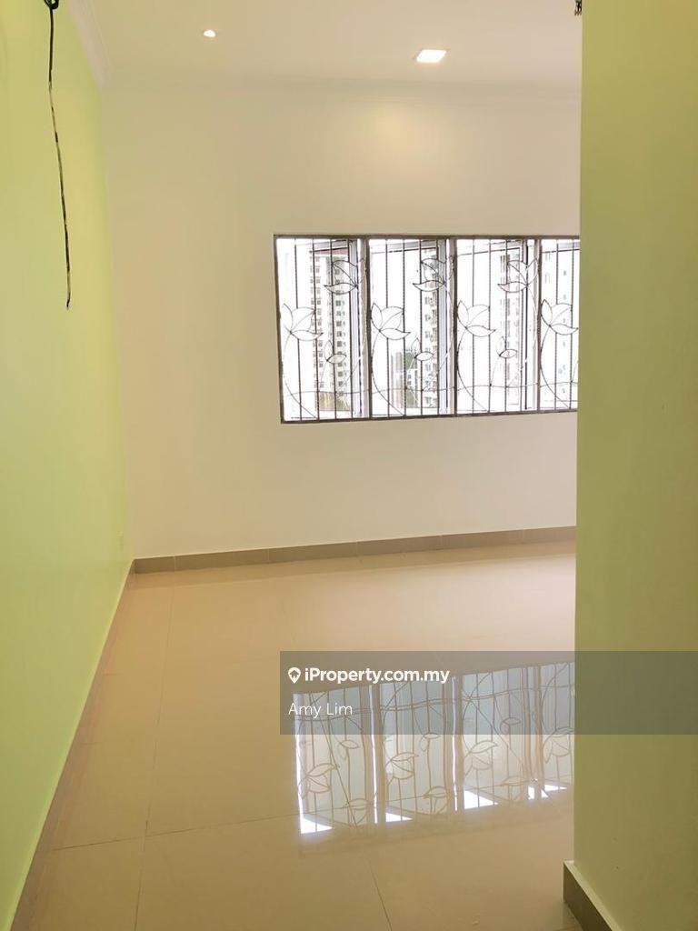 Rumah Berkembar untuk Dijual di Bandar Puteri Puchong, Puchong oleh Amy Lim - iProperty.com.my