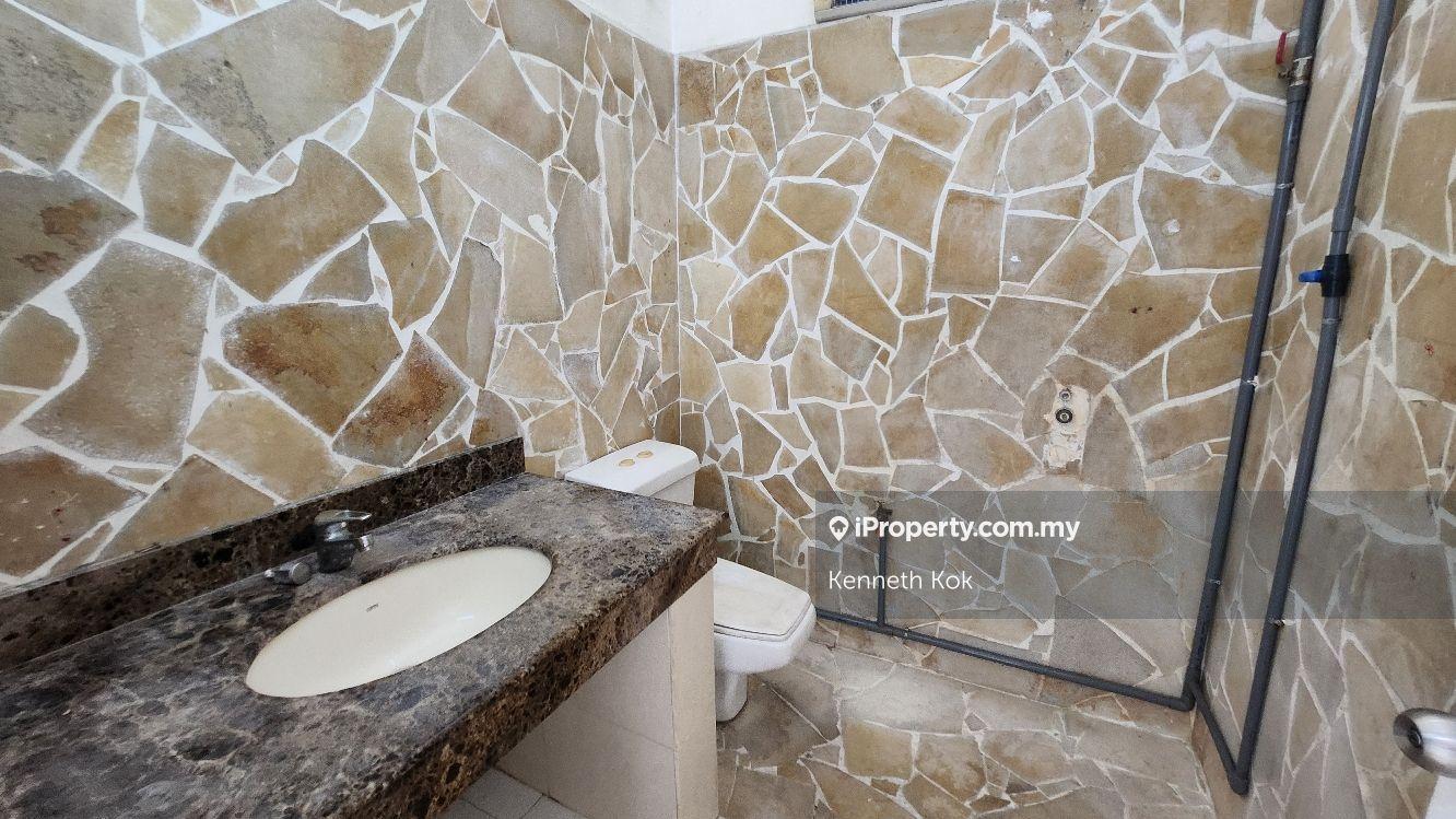 Rumah Berangkai 2 Tingkat untuk Dijual di SS12, Subang Jaya oleh Kenneth Kok - iProperty.com.my