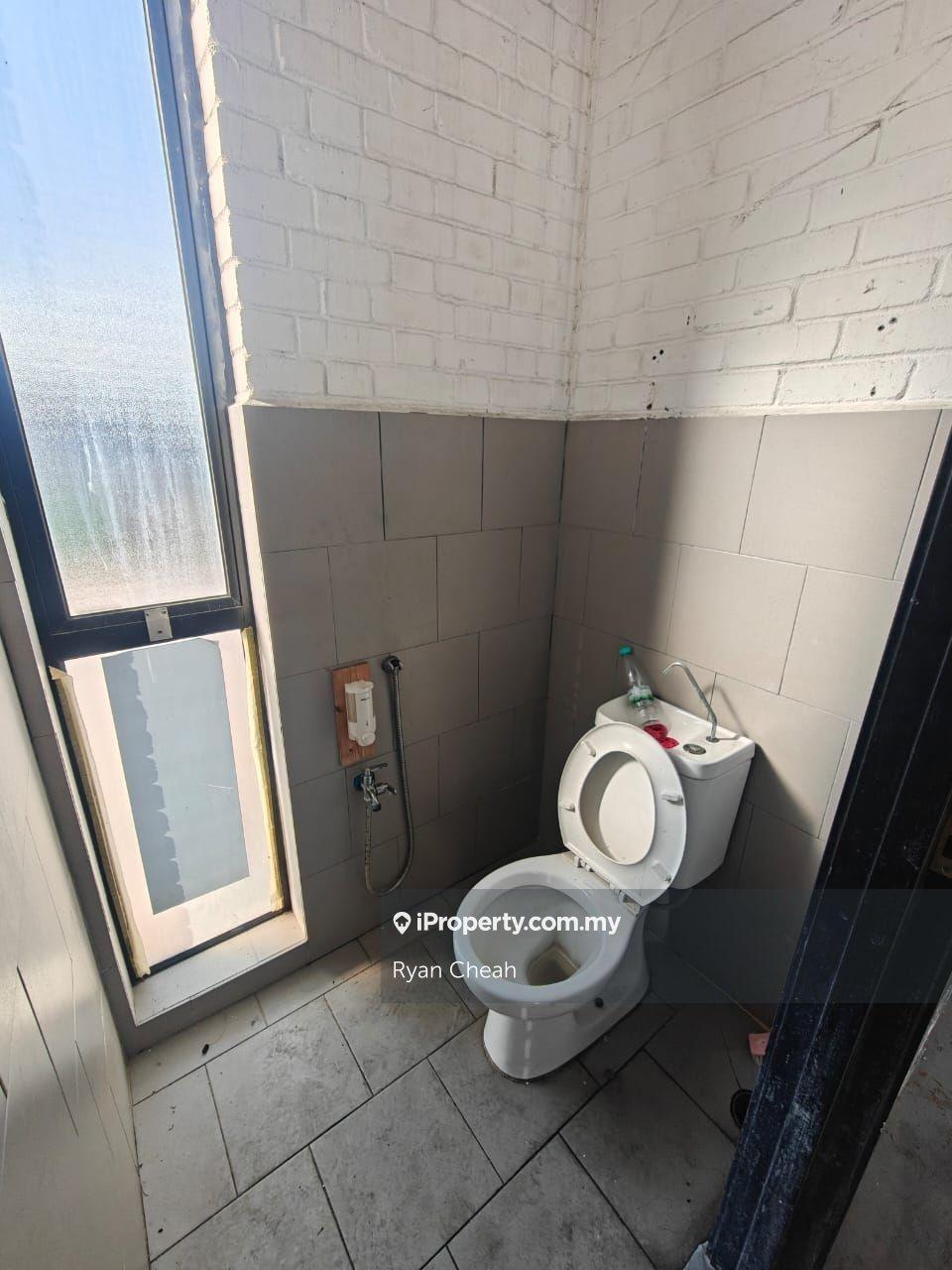 Pejabat untuk Disewa di Hospital Sungai Buloh, Sungai Buloh oleh Ryan Cheah - iProperty.com.my